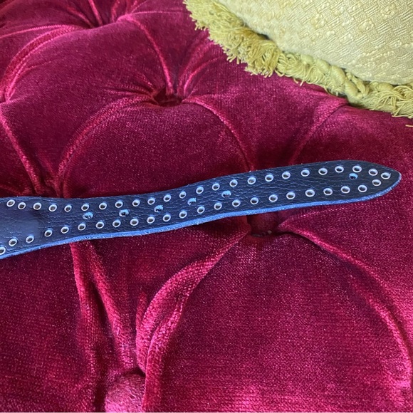 Women’s Vintage Nanni Western Black Silver and Gold Leather Belt size 30 large - Picture 7 of 8